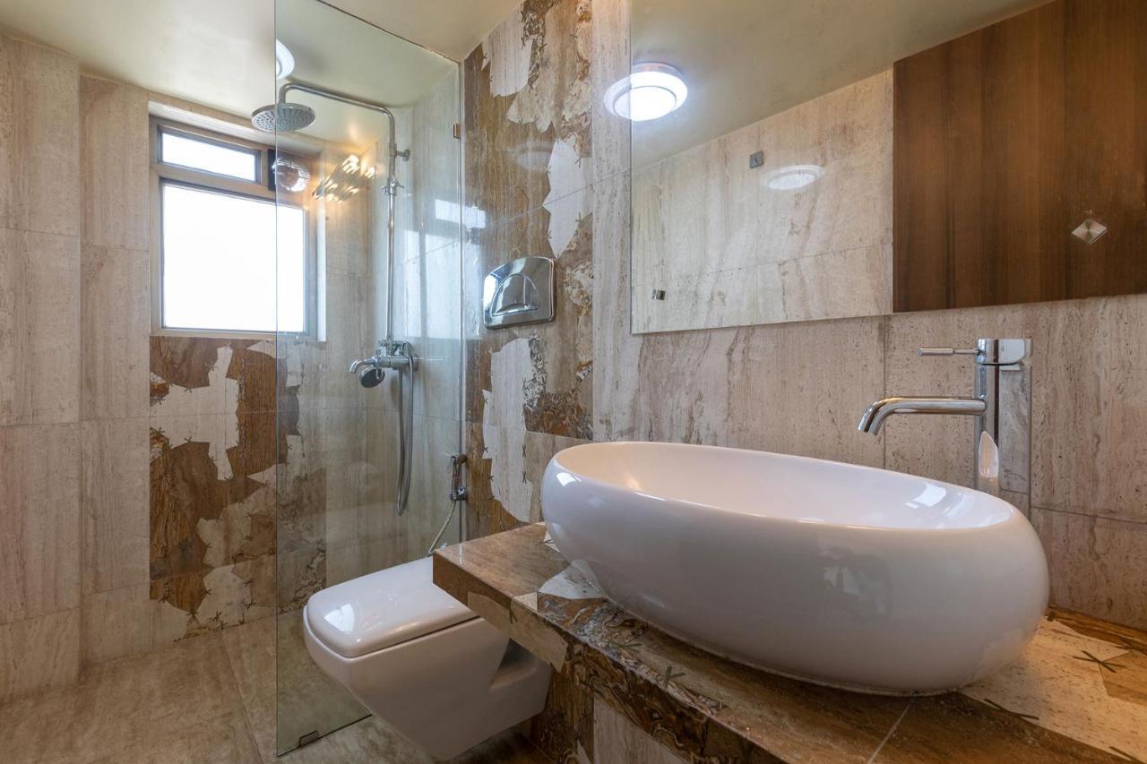 The Boulevard Villa By Veo - Part Of Stayvista 罗纳瓦拉 外观 照片